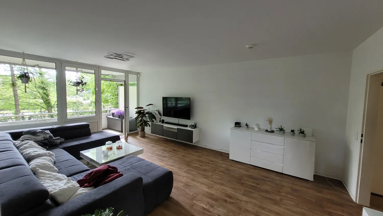 2 Zimmer Wohnung mit 70 m² in Krefeld – Bild 2