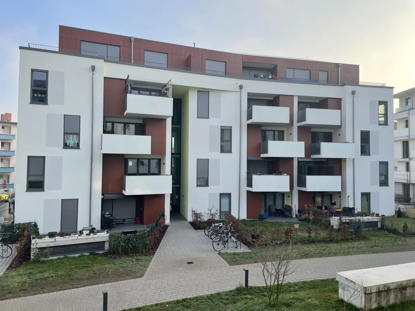 3 Zimmer Wohnung mit 107 m² in Ludwigshafen am Rhein – Bild 2