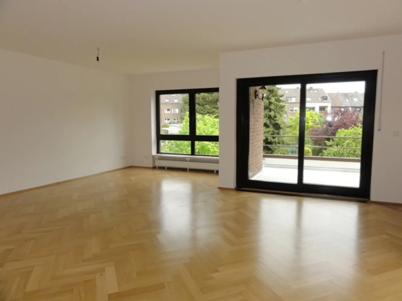 2 Zimmer Wohnung mit 95 m² in Meerbusch – Bild 2