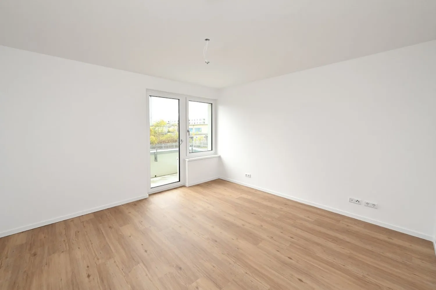 4 room apartment with 100 m² in Berlin – Photo 1