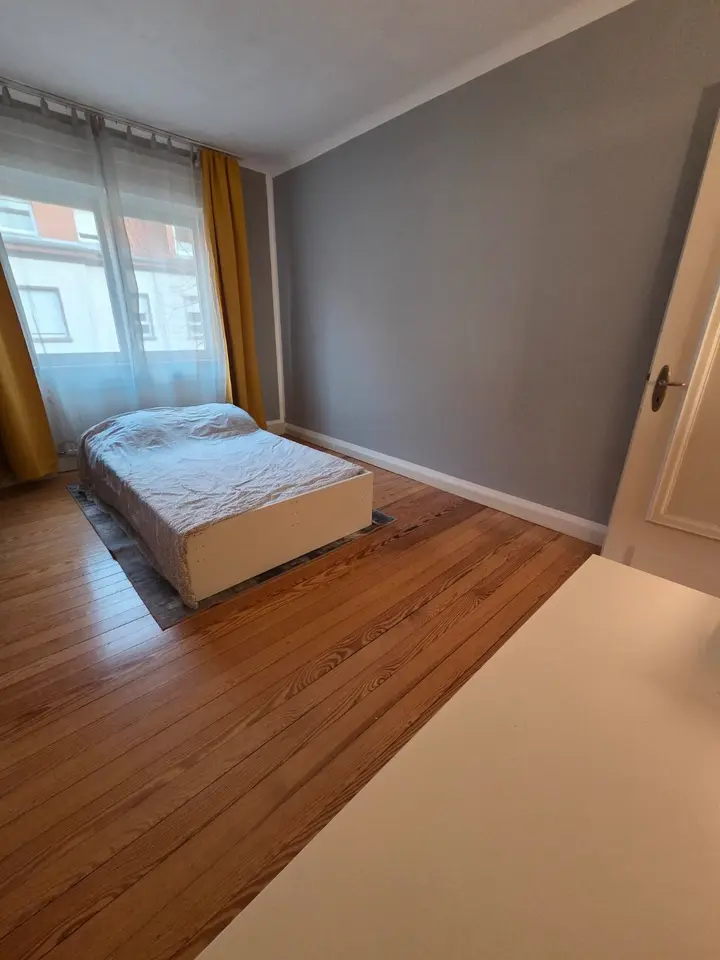 4 Zimmer Wohnung mit 100 m² in Saarbrücken – Bild 1