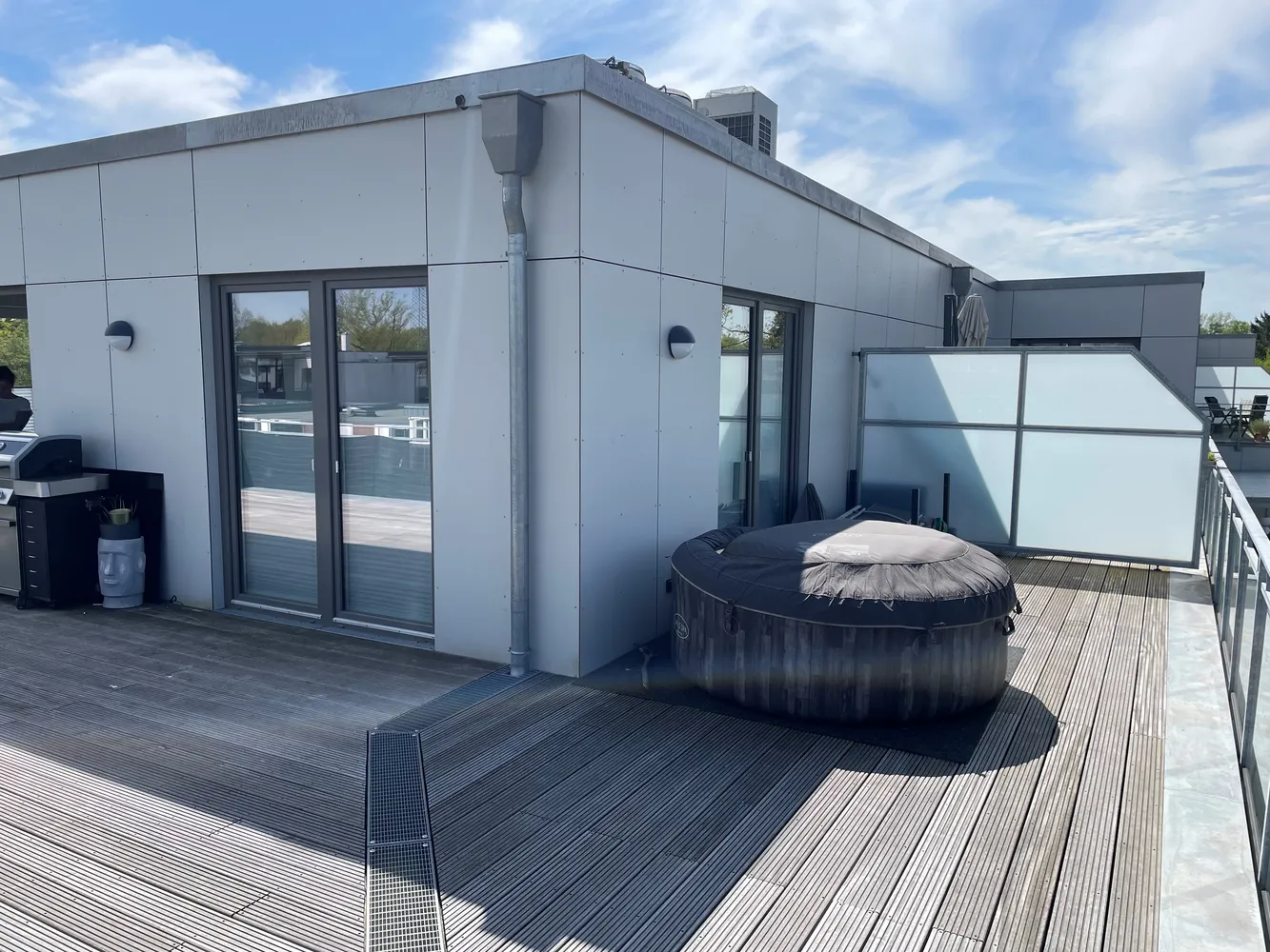 3 Zimmer Wohnung mit 111 m² in Hamburg – Bild 2