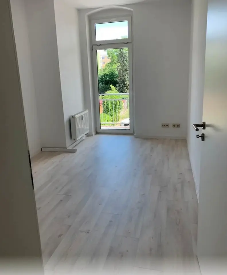 3 Zimmer Wohnung mit 80 m² in Zeitz – Bild 2