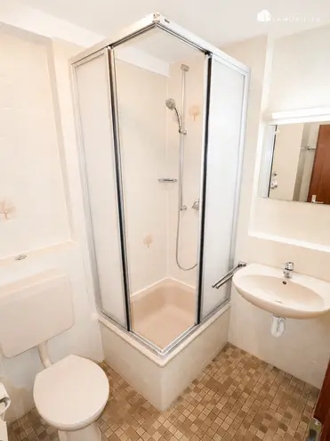 1 Zimmer Wohnung mit 30 m² in Stuttgart – Bild 6