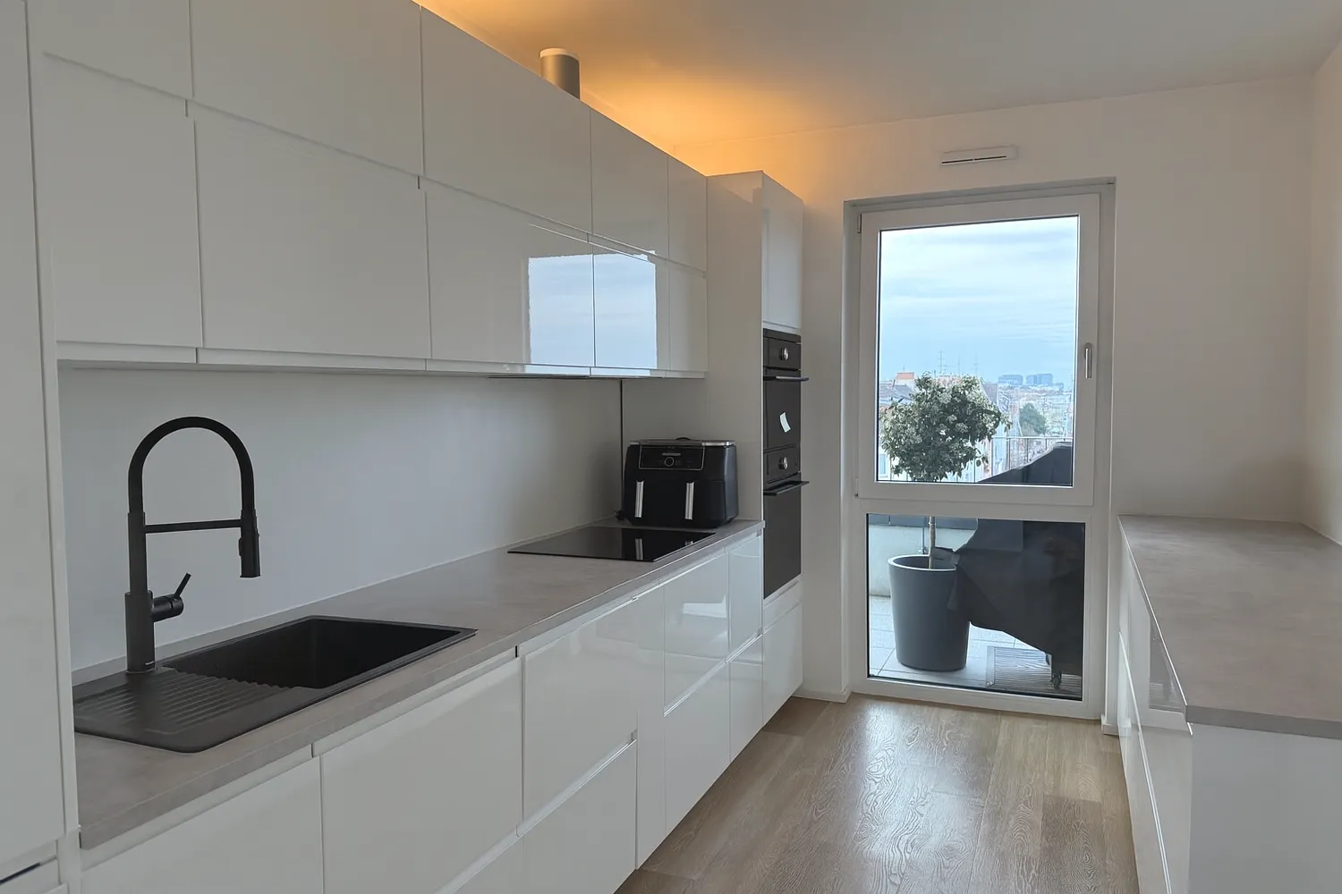 3 Zimmer Wohnung mit 104 m² in Düsseldorf – Bild 3