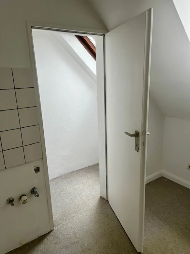 5 Zimmer Wohnung mit 132 m² in Frankfurt am Main – Bild 8