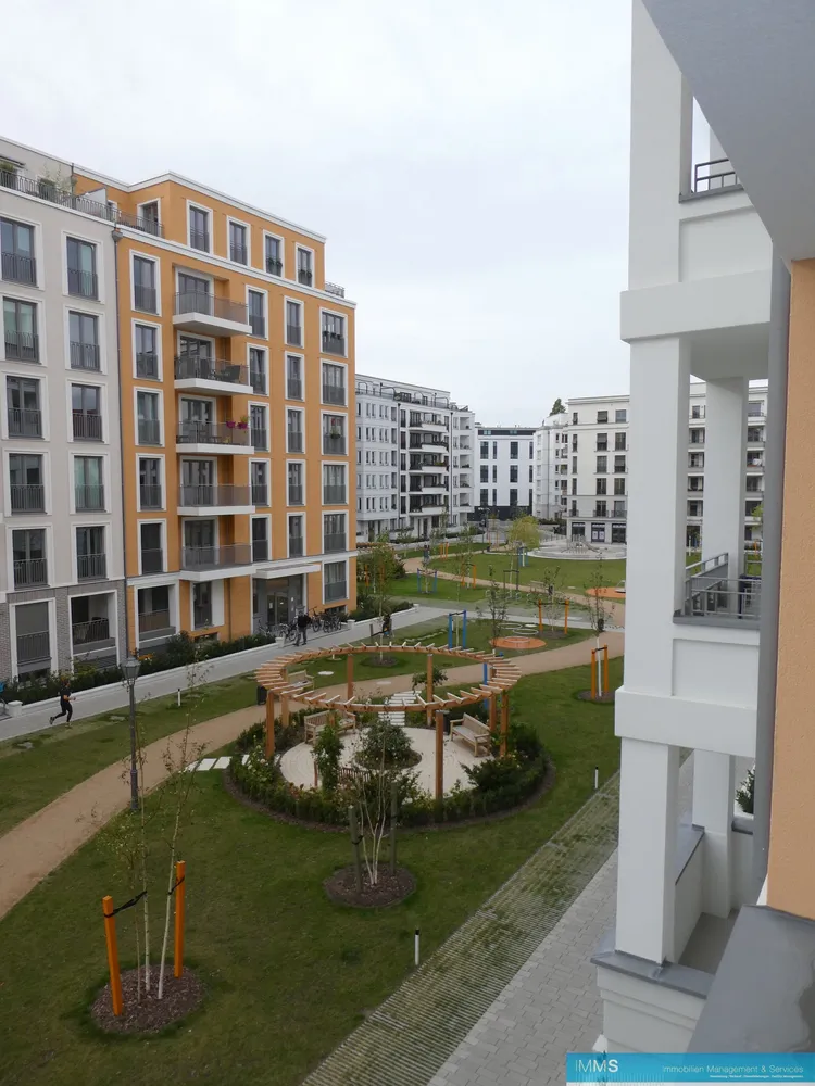 2 Zimmer Wohnung mit 71 m² in Berlin – Bild 2