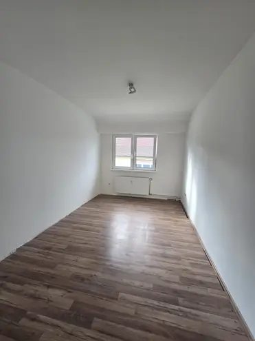4 Zimmer Wohnung mit 105 m² in Mannheim – Bild 3