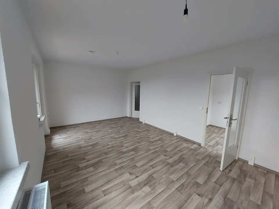 3 Zimmer Wohnung mit 68 m² in Suhl – Bild 1