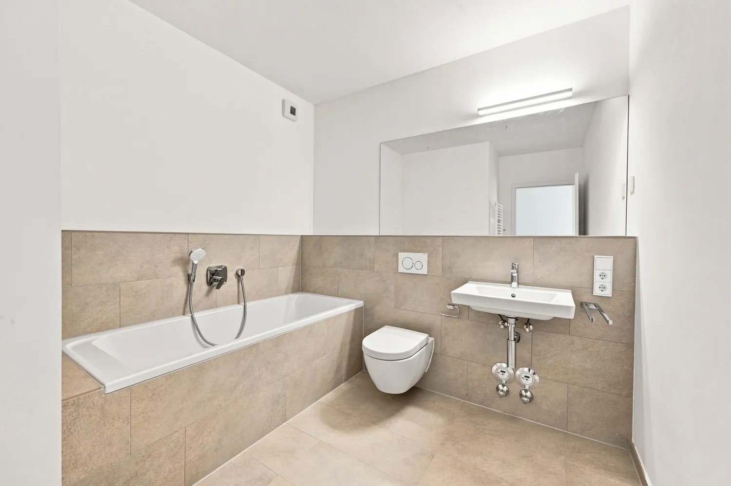 4 Zimmer Wohnung mit 98 m² in München – Bild 5