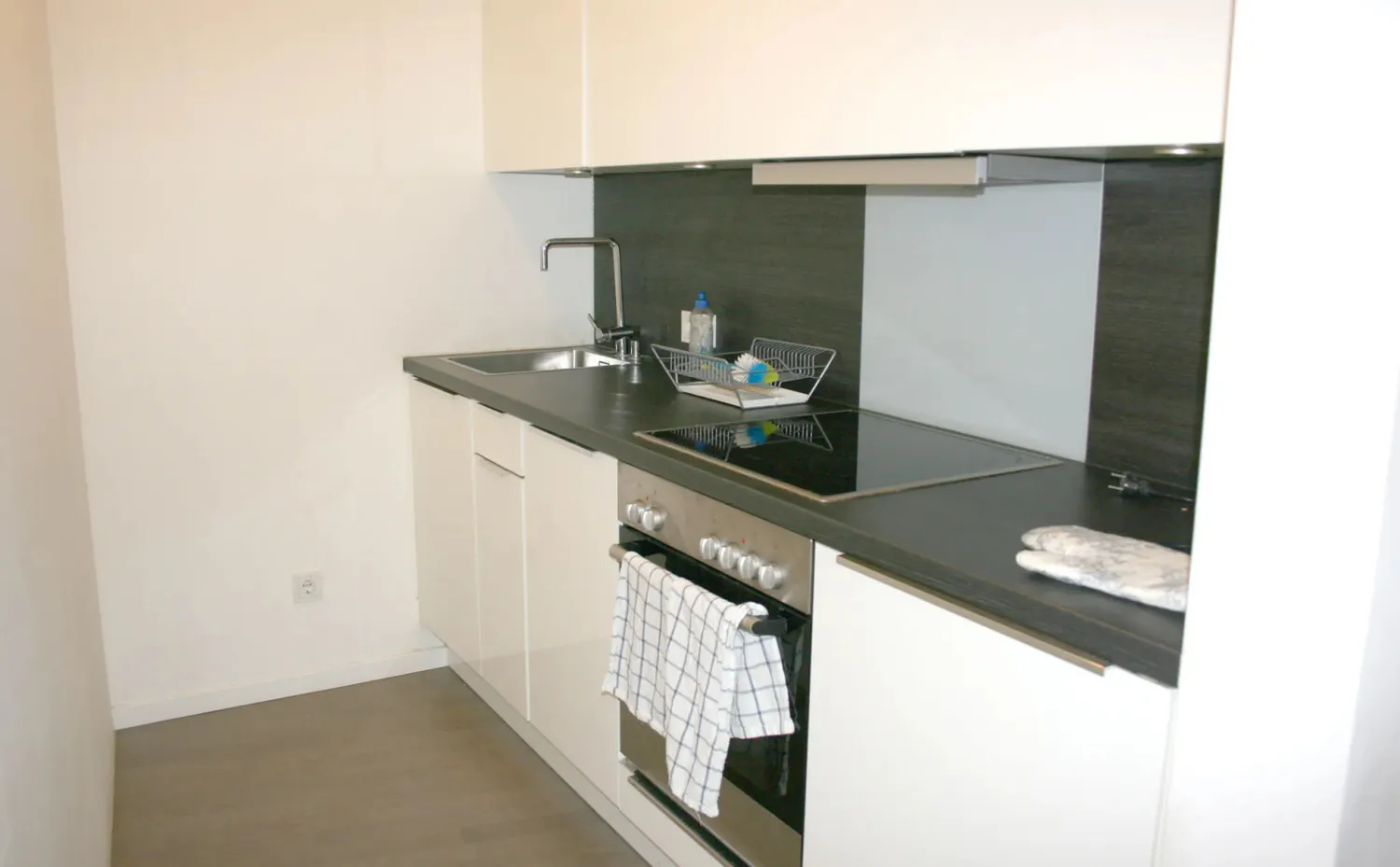 Shared room with 14 m² in Berlin – Photo 2