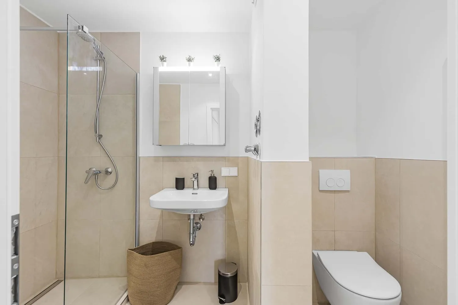 WG-Zimmer mit 13 m² in München – Bild 2
