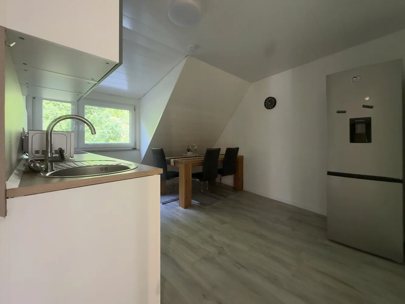3 Zimmer Wohnung mit 100 m² in Stuttgart – Bild 9