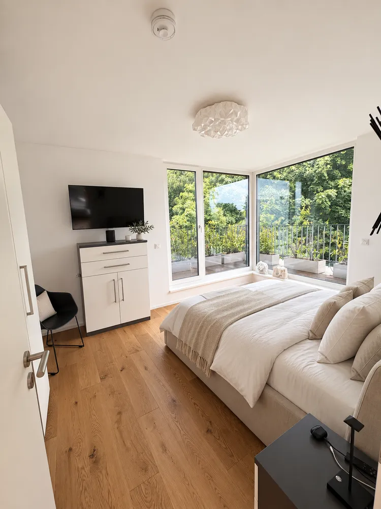 4 Zimmer Wohnung mit 96 m² in München – Bild 1