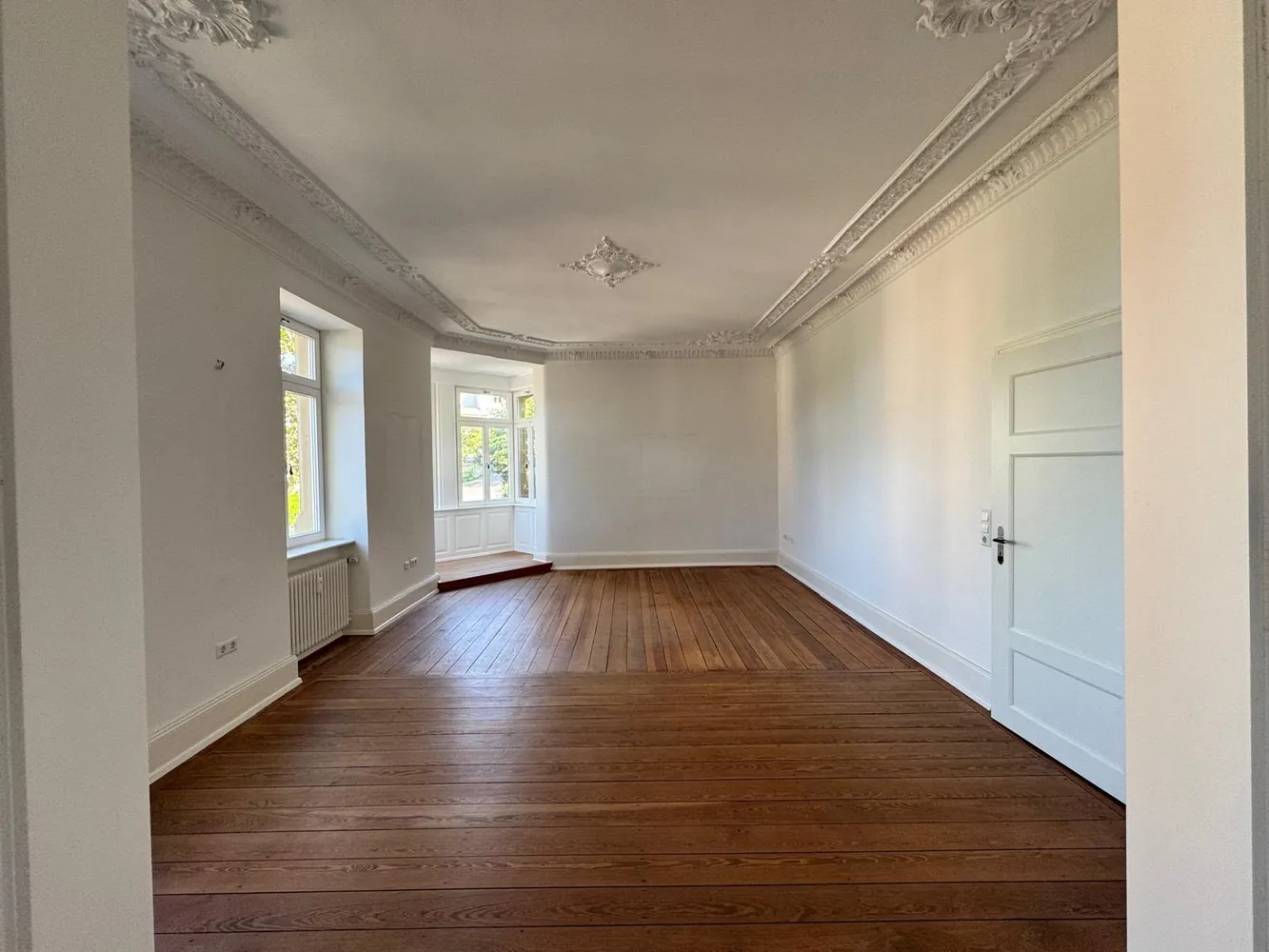4 Zimmer Wohnung mit 117 m² in Karlsruhe – Bild 1
