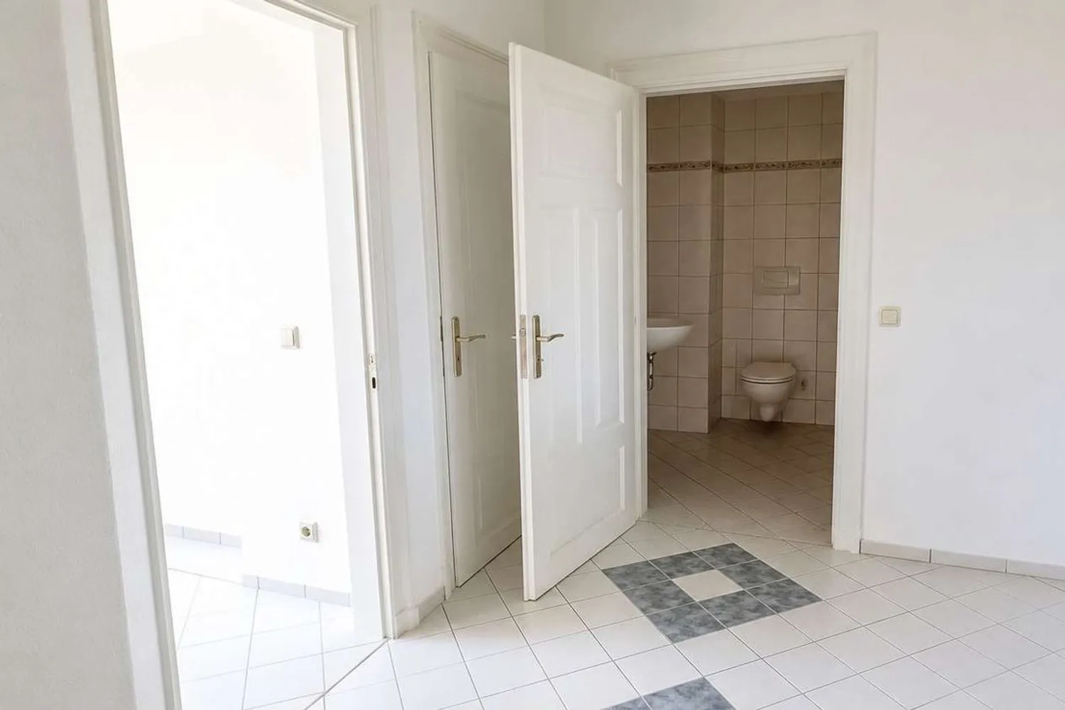 2 room apartment with 55 m² in Berlin – Photo 3