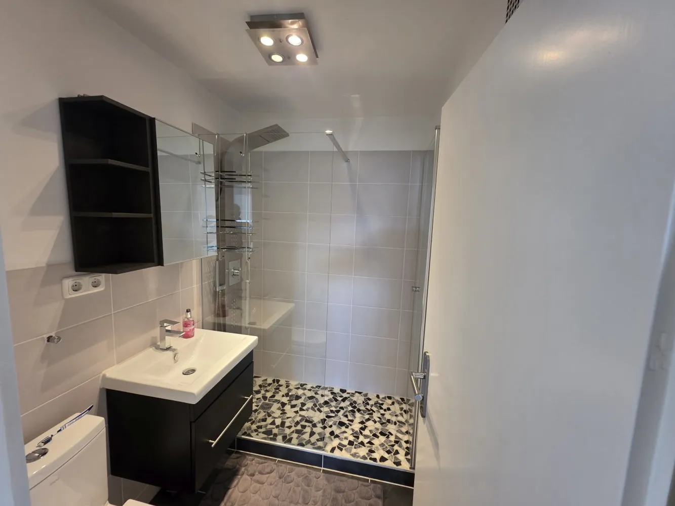 2 Zimmer Wohnung mit 54 m² in München – Bild 5