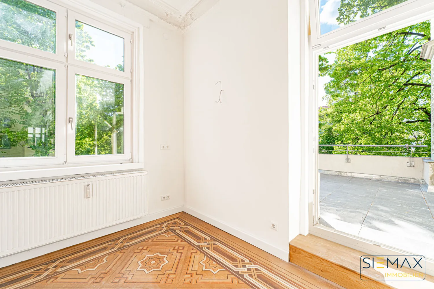 8 Zimmer Wohnung mit 240 m² in Augsburg – Bild 12