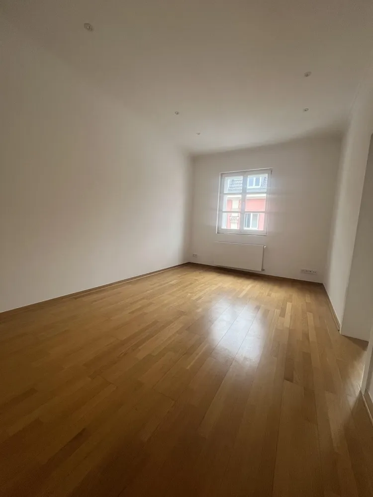 2 Zimmer Wohnung mit 60 m² in Düsseldorf – Bild 7
