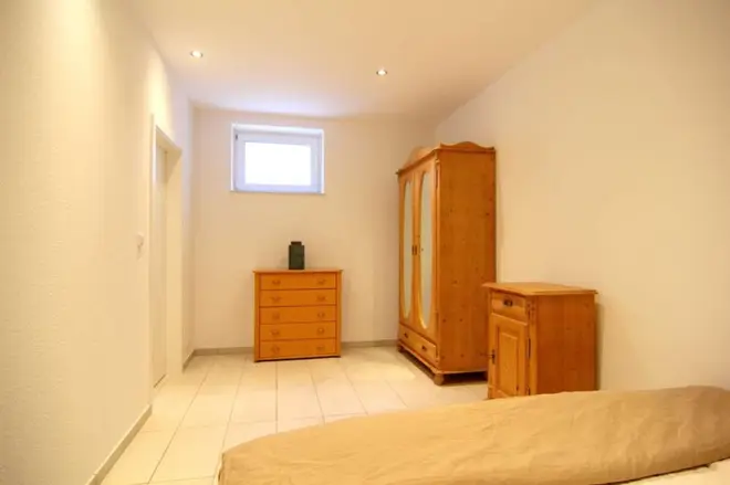 2 Zimmer Wohnung mit 67 m² in Köln – Bild 4