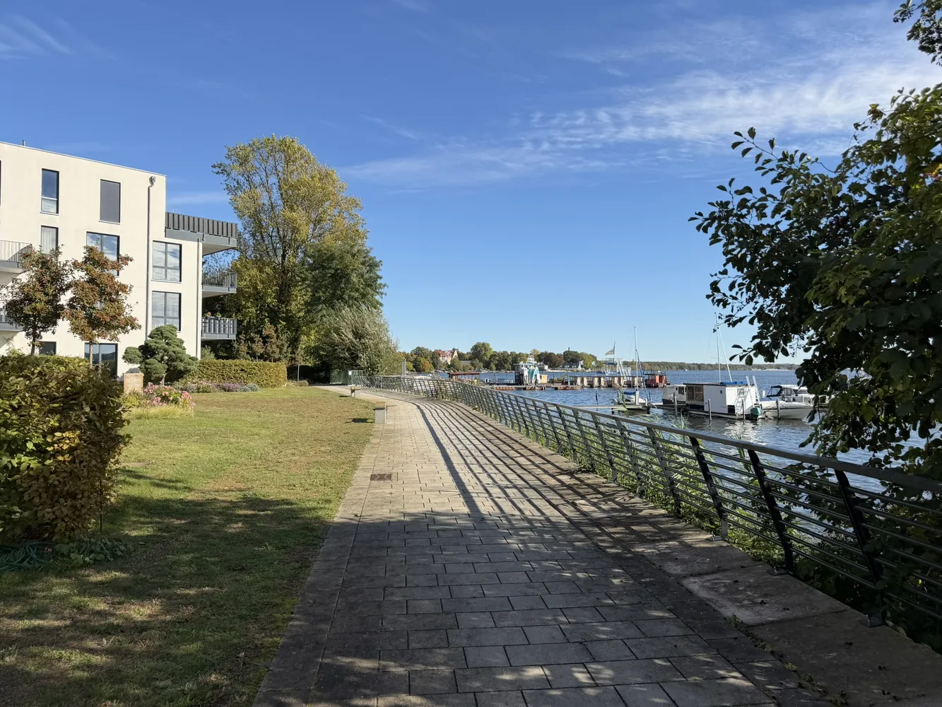 2 Zimmer Wohnung mit 73 m² in Berlin – Bild 2