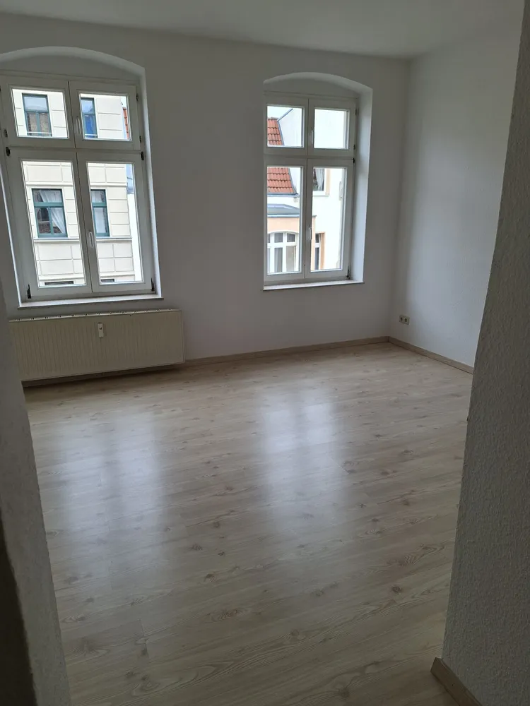6 Zimmer Wohnung mit 182 m² in Halle (Saale) – Bild 5