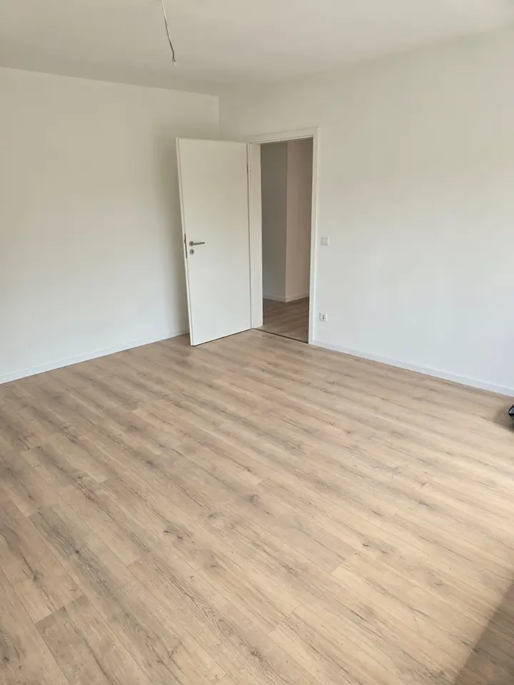 4 Zimmer Wohnung mit 80 m² in Leverkusen – Bild 2