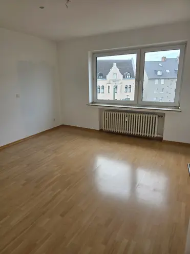 3 Zimmer Wohnung mit 86 m² in Düsseldorf – Bild 2