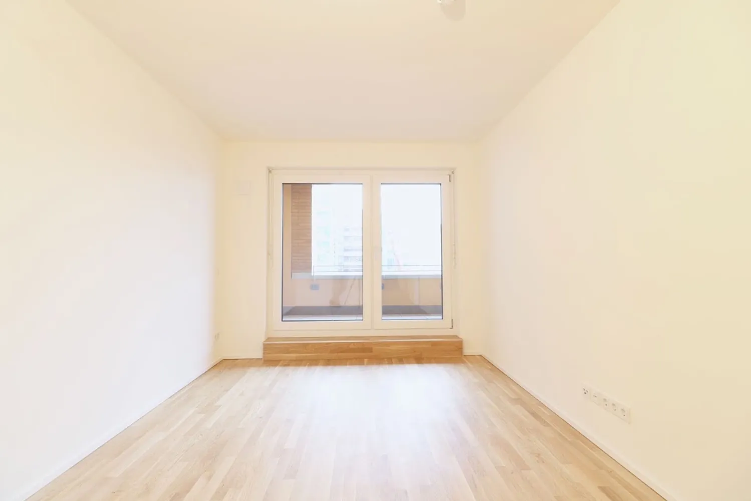 2 room apartment with 58 m² in Frankfurt am Main – Photo 2