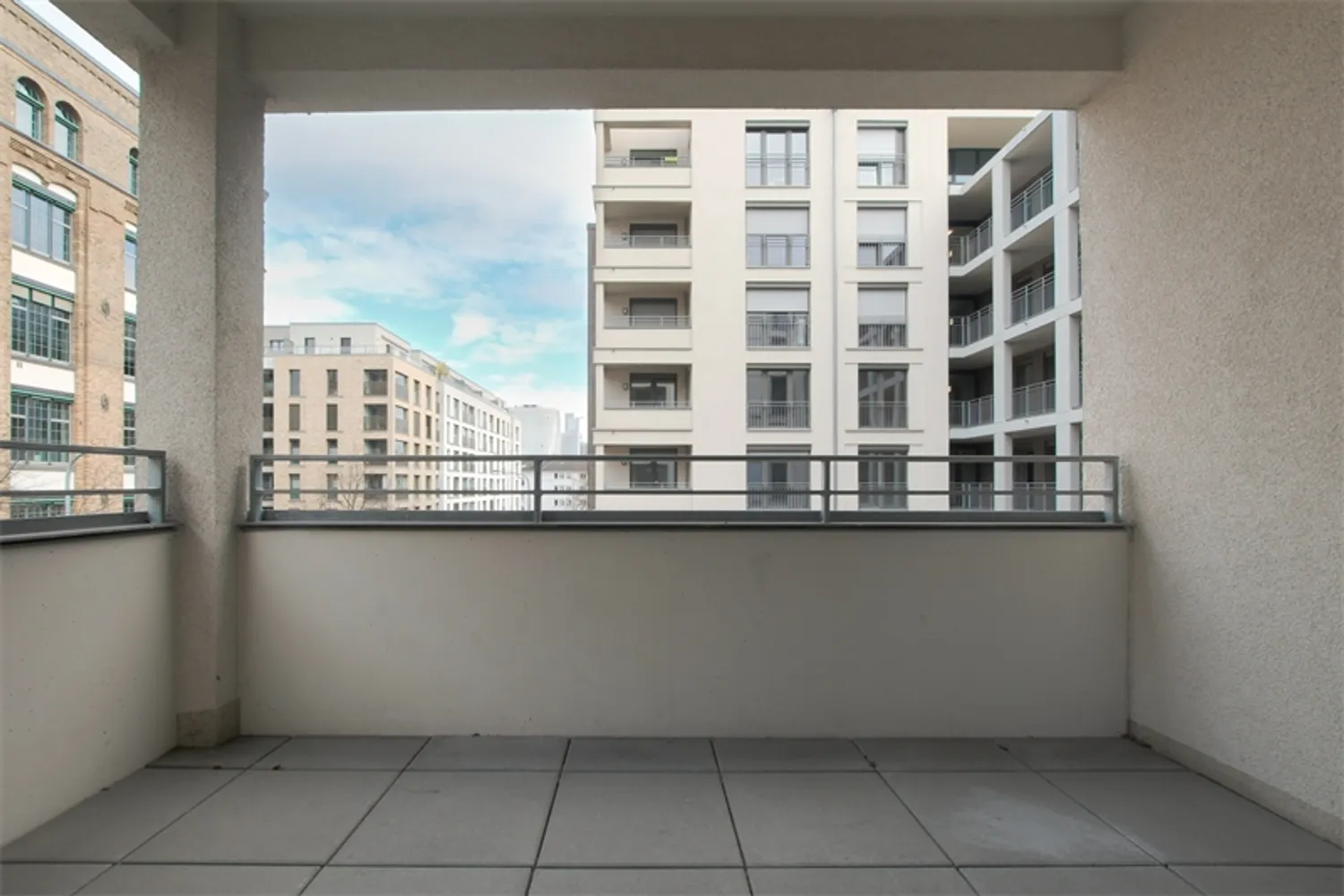 1 Zimmer Wohnung mit 23 m² in Frankfurt am Main – Bild 12