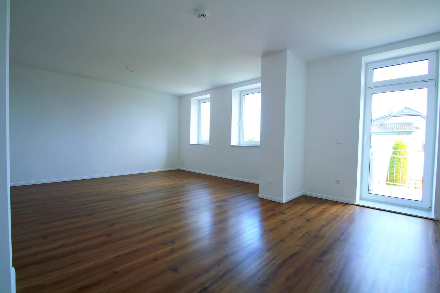4 Zimmer Wohnung mit 141 m² in Chemnitz – Bild 2