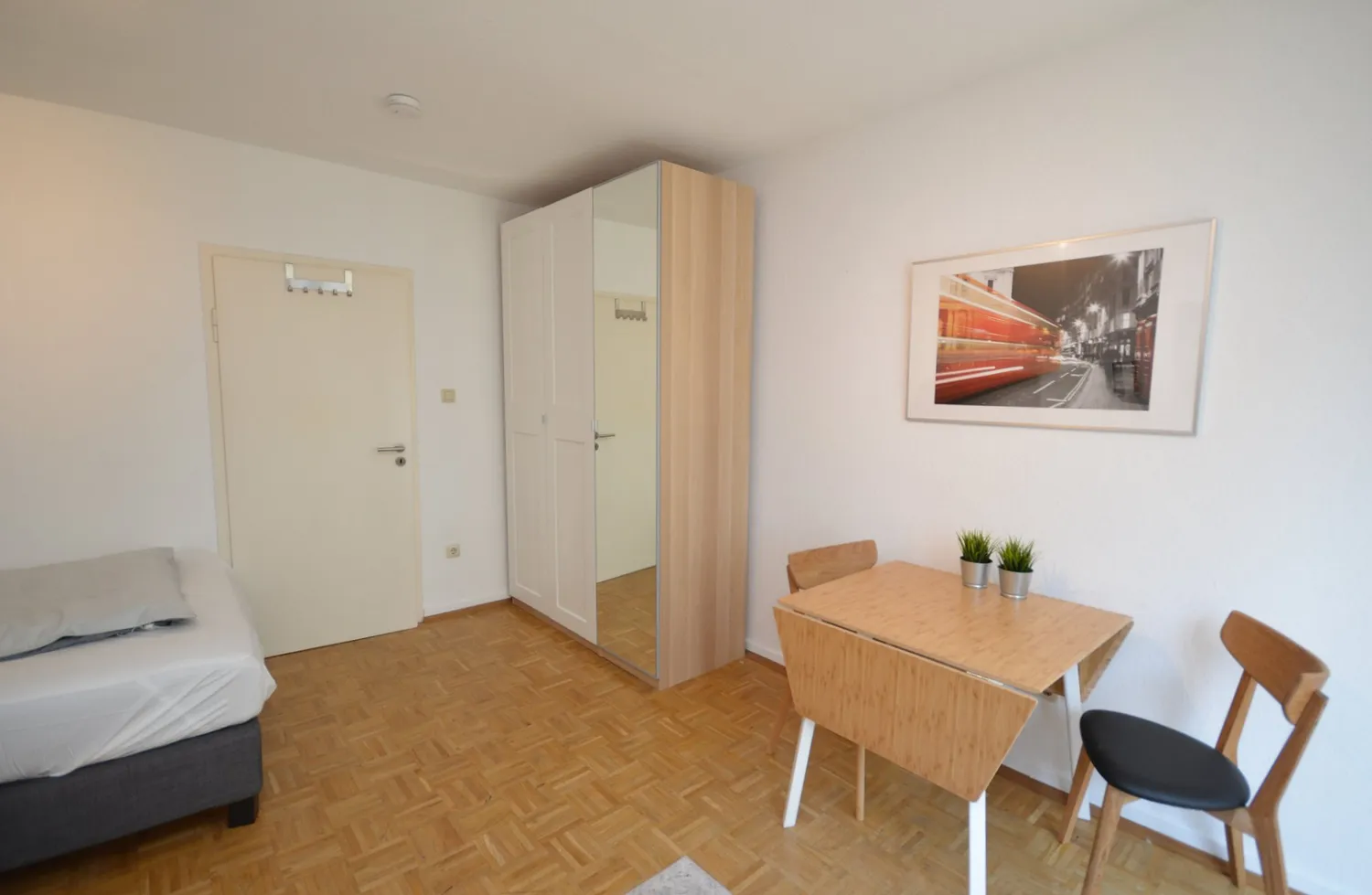1 room apartment with 36 m² in Frankfurt am Main – Photo 6