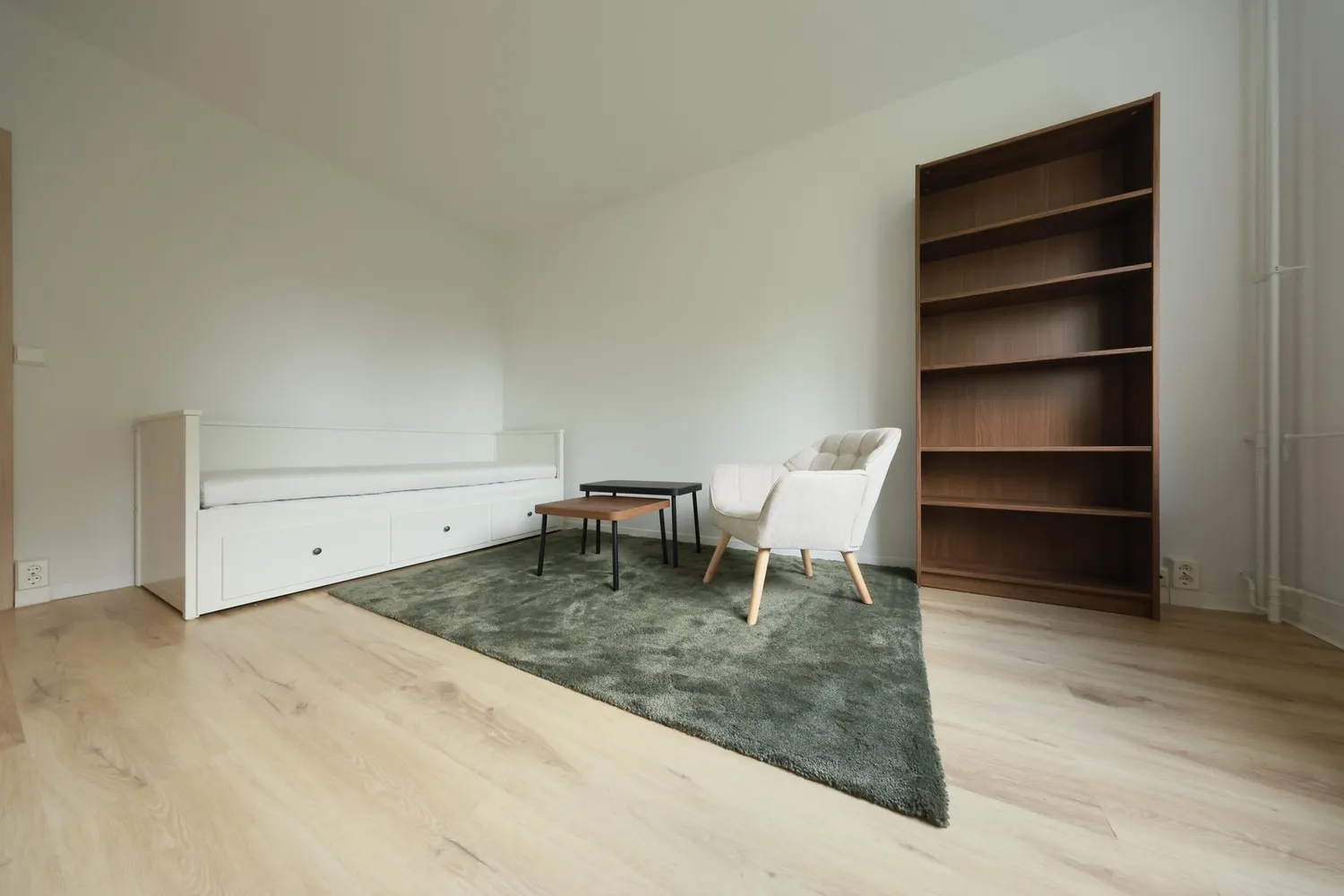 1 Zimmer Wohnung mit 36 m² in Rostock – Bild 2