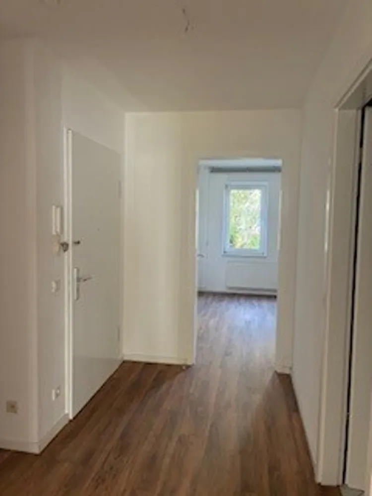 2 Zimmer Wohnung mit 75 m² in Berlin – Bild 6