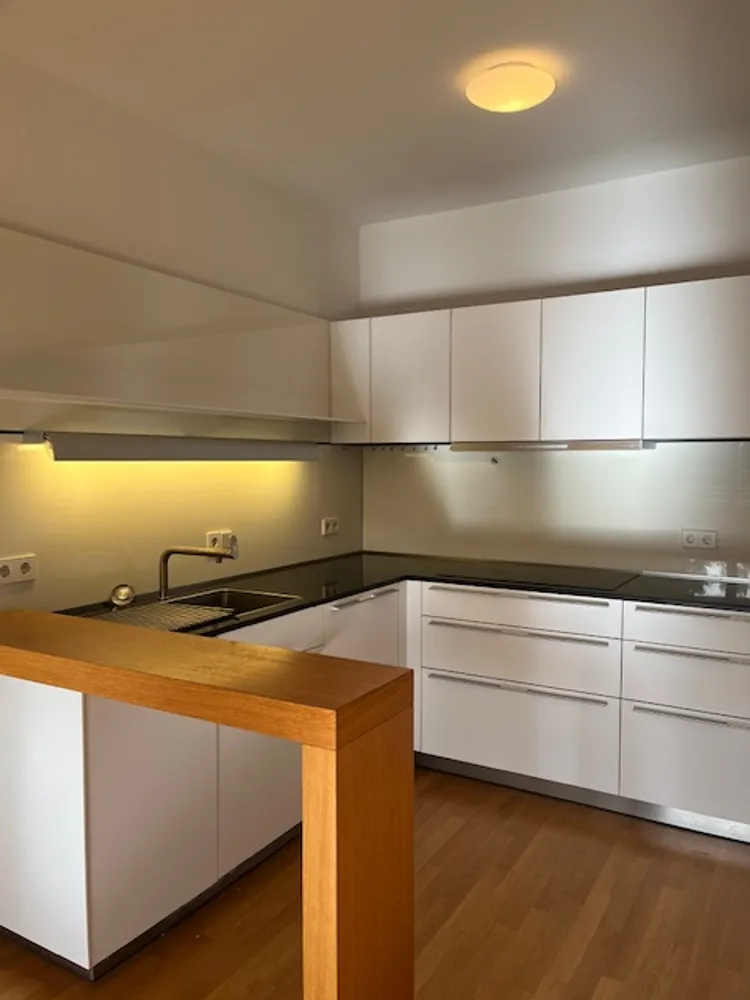 4 room apartment with 125 m² in Augsburg – Photo 3