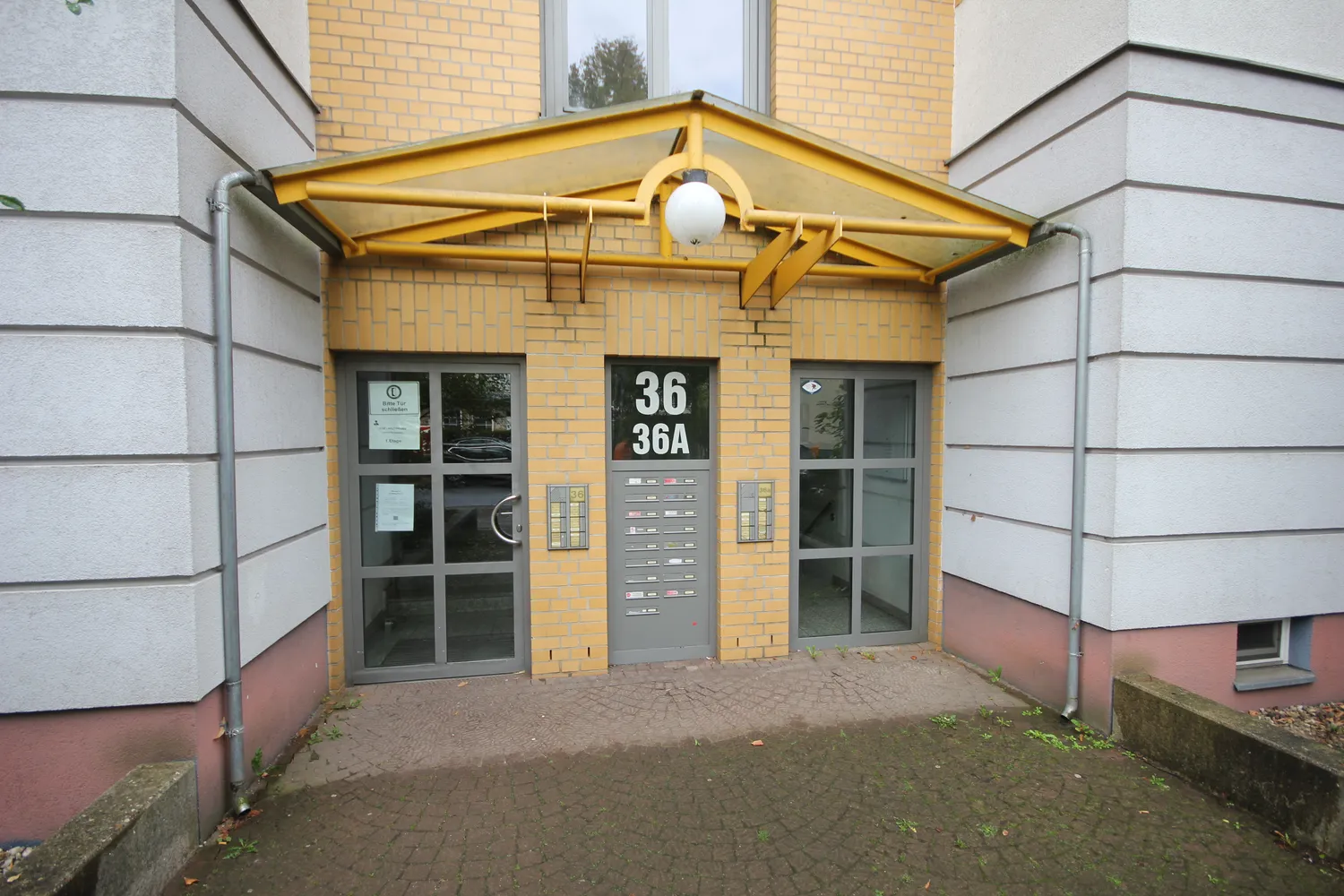 4 Zimmer Wohnung mit 118 m² in Berlin – Bild 2