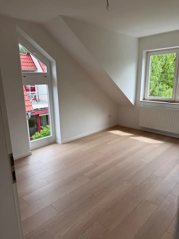 4 Zimmer Wohnung mit 150 m² in Leipzig – Bild 2