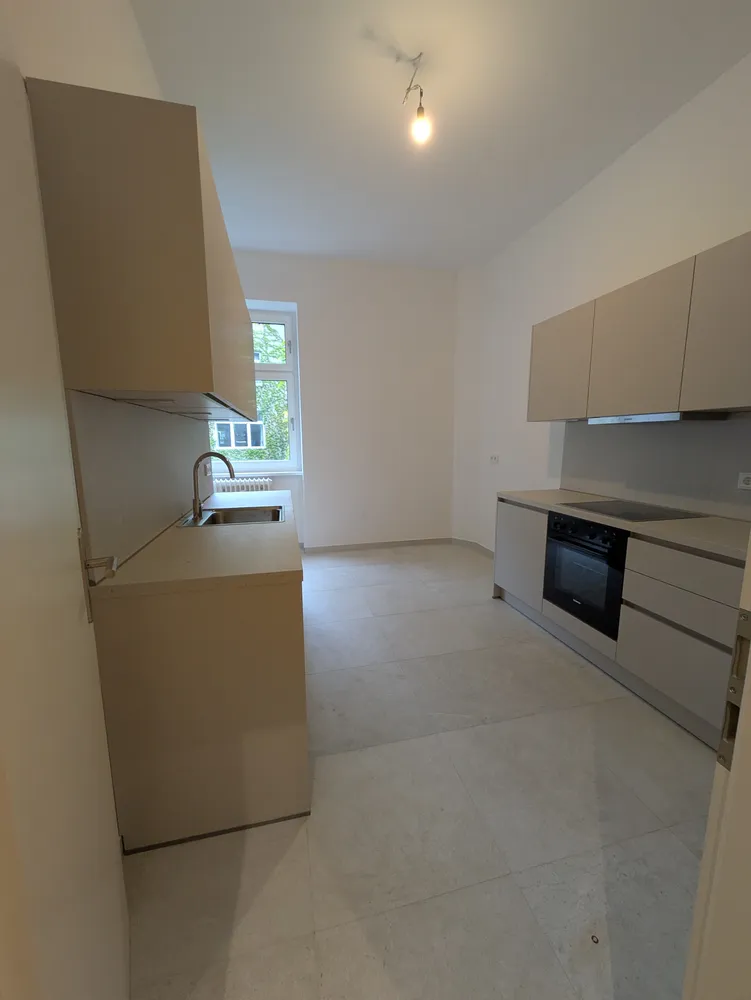 2 Zimmer Wohnung mit 83 m² in Berlin – Bild 4