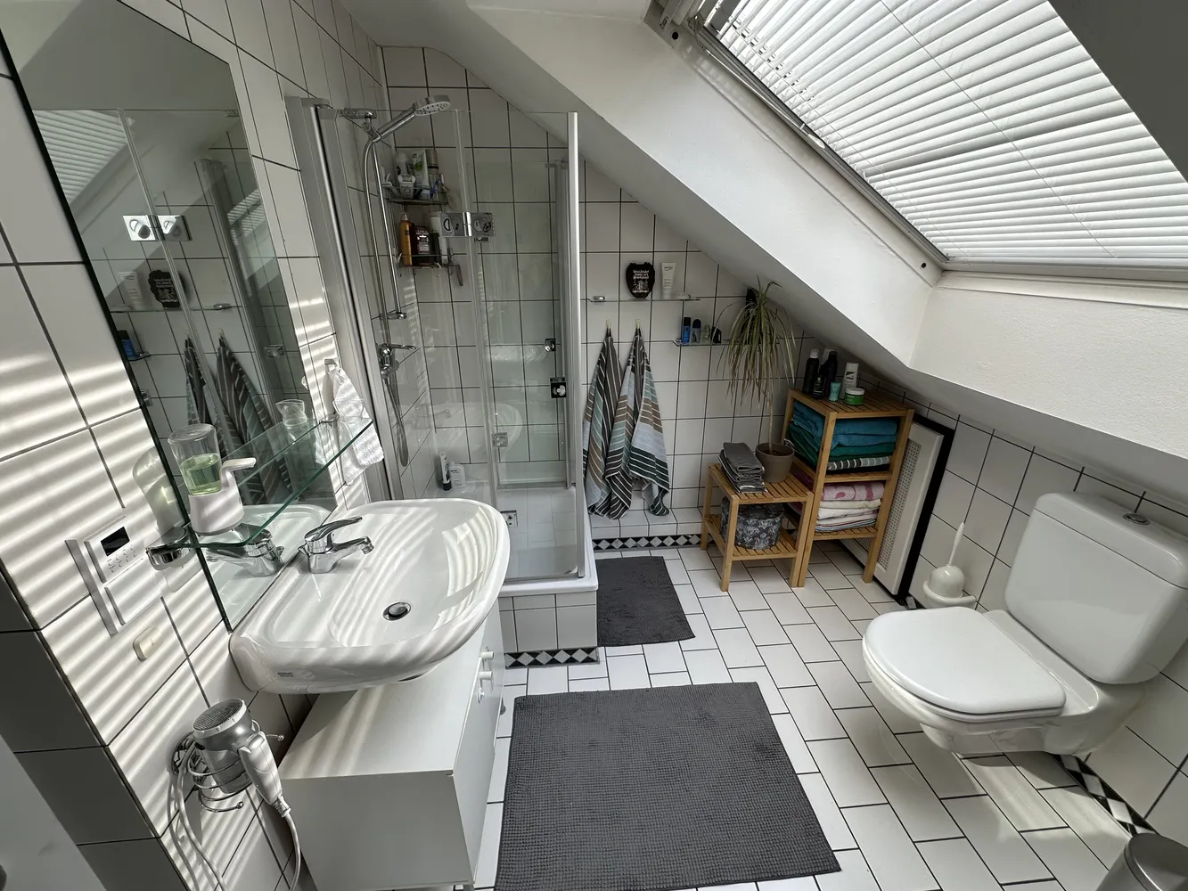 4 room apartment with 110 m² in Monheim am Rhein – Photo 5