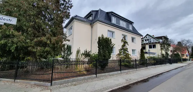 3 Zimmer Wohnung mit 103 m² in Berlin – Bild 2