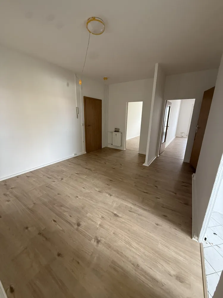 4 room apartment with 82 m² in Bitterfeld-Wolfen – Photo 2