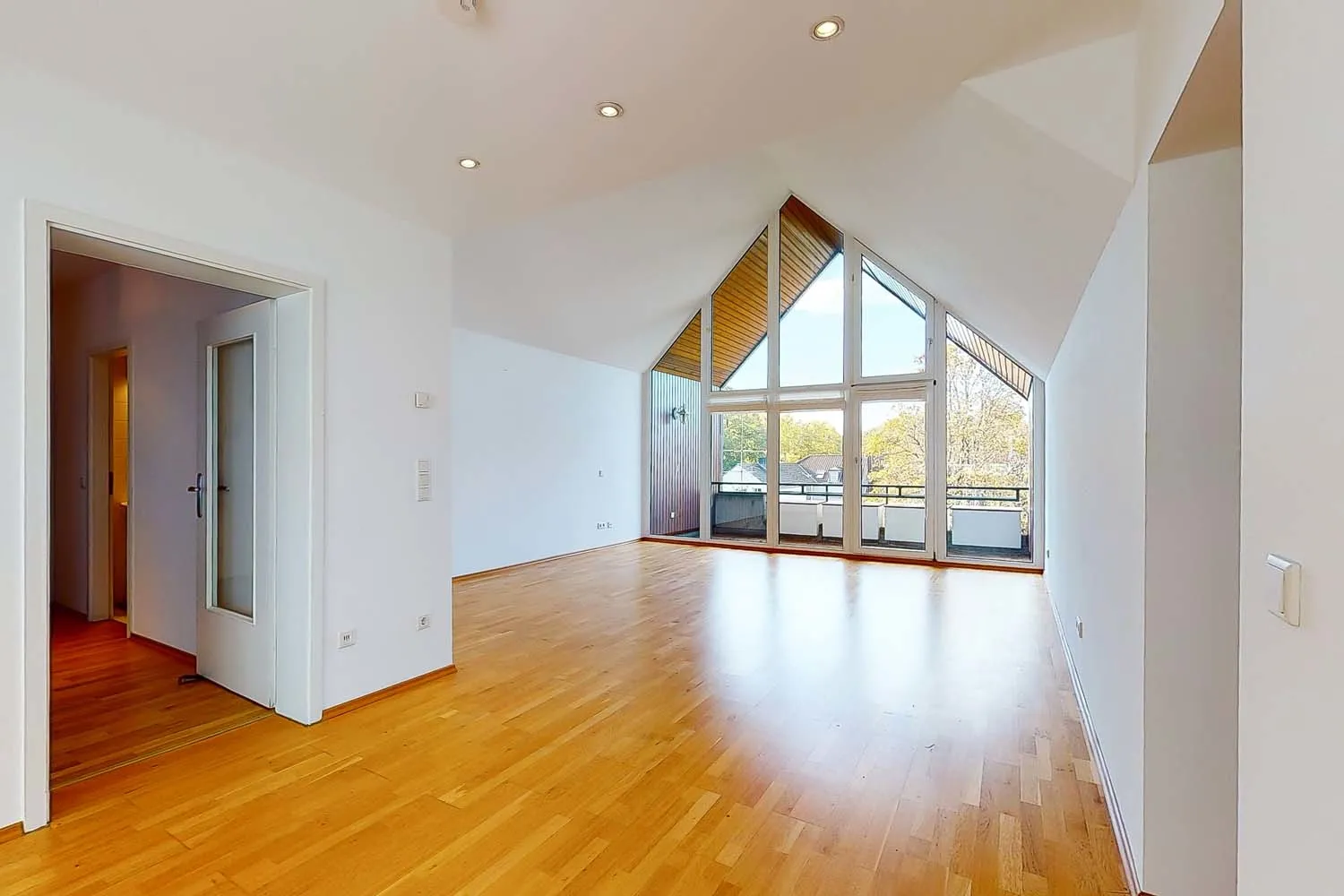 2 Zimmer Wohnung mit 85 m² in Düsseldorf – Bild 3