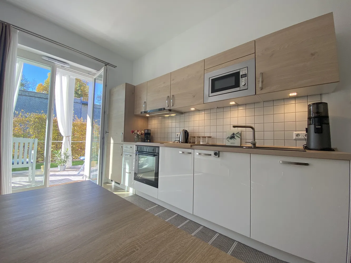 2 Zimmer Wohnung mit 66 m² in Erfurt – Bild 2