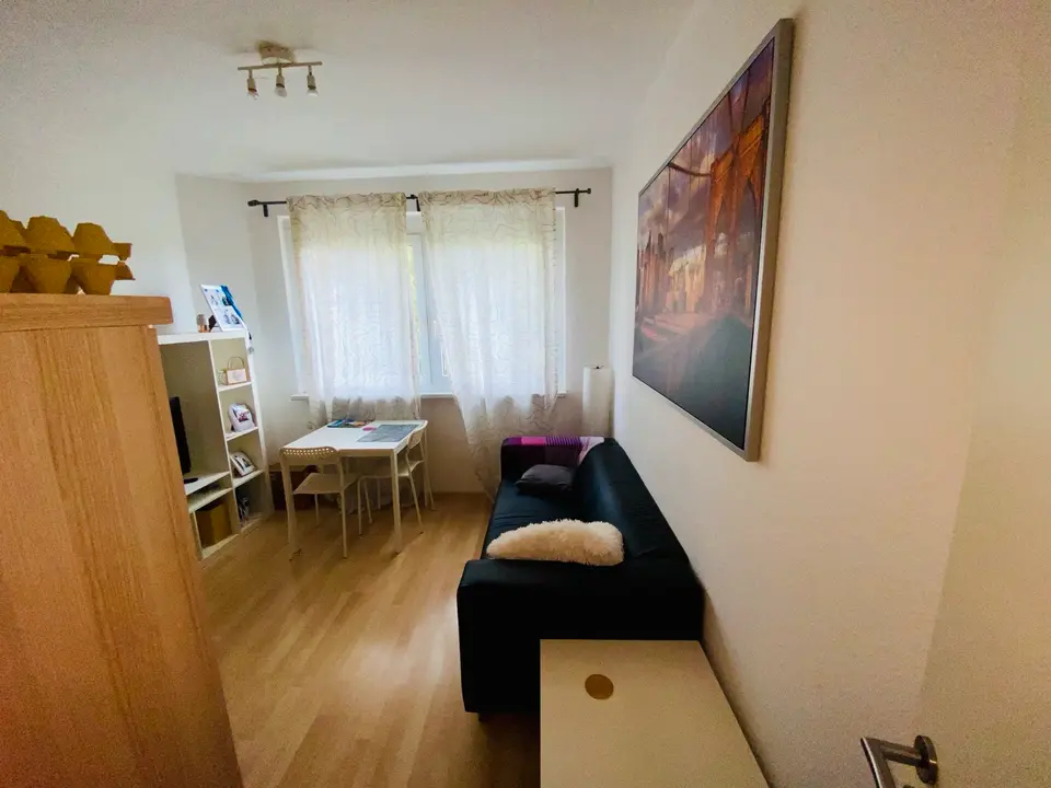 2 Zimmer Wohnung mit 29 m² in Halle (Saale) – Bild 3