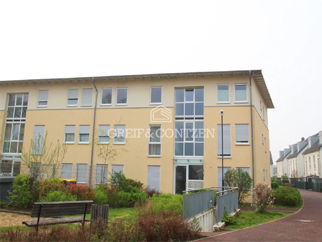 2 Zimmer Wohnung mit 79 m² in Köln – Bild 1