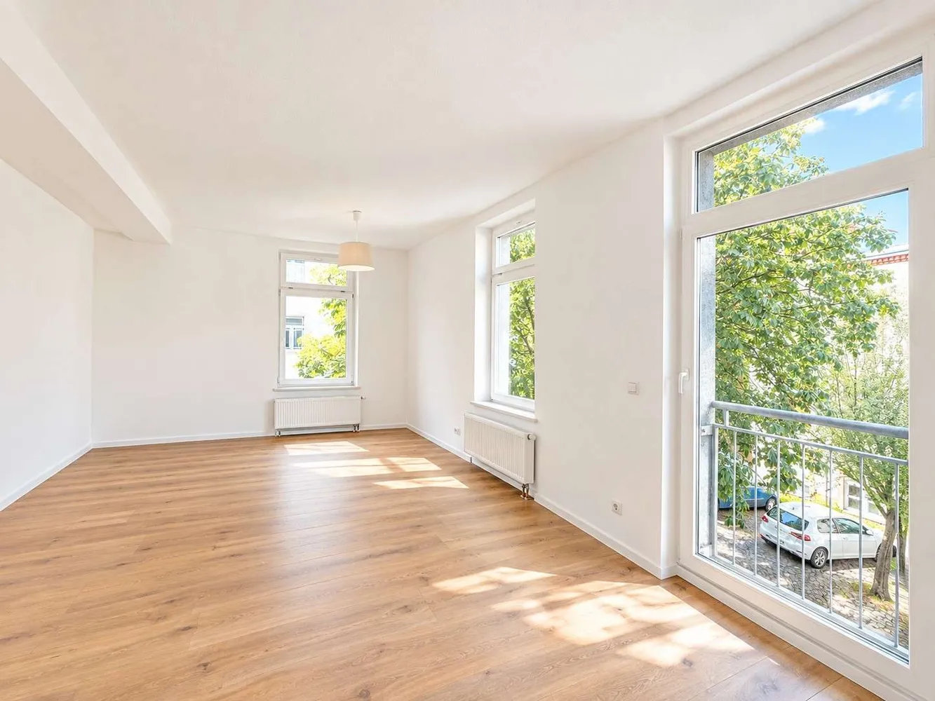 2 Zimmer Wohnung mit 67 m² in Dresden – Bild 1