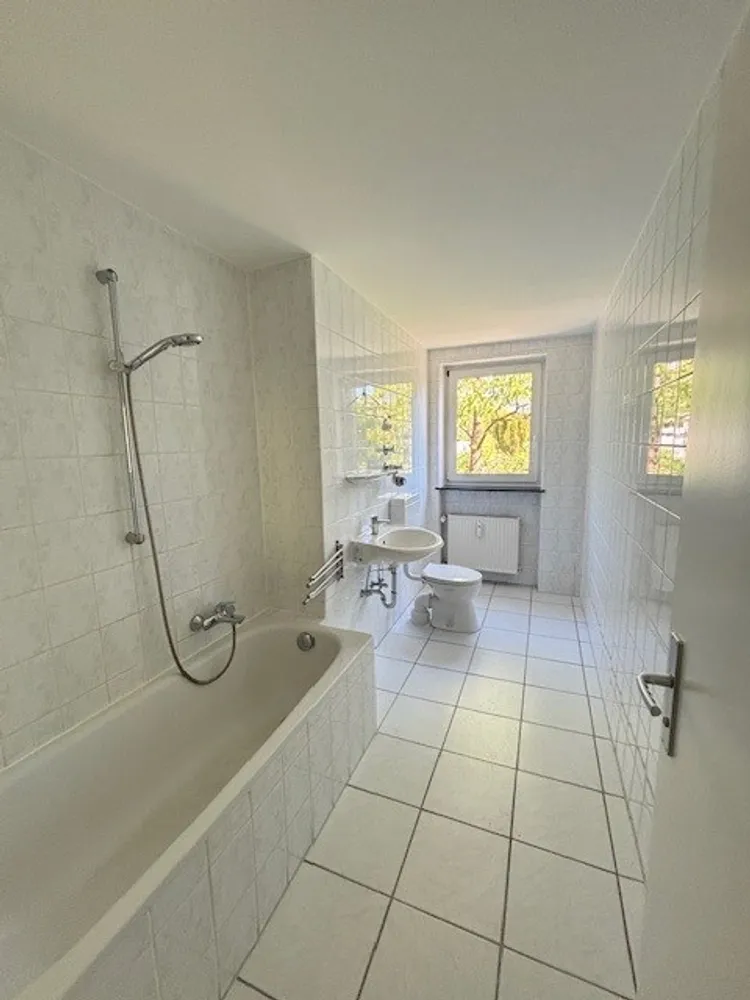 2 Zimmer Wohnung mit 64 m² in München – Bild 6
