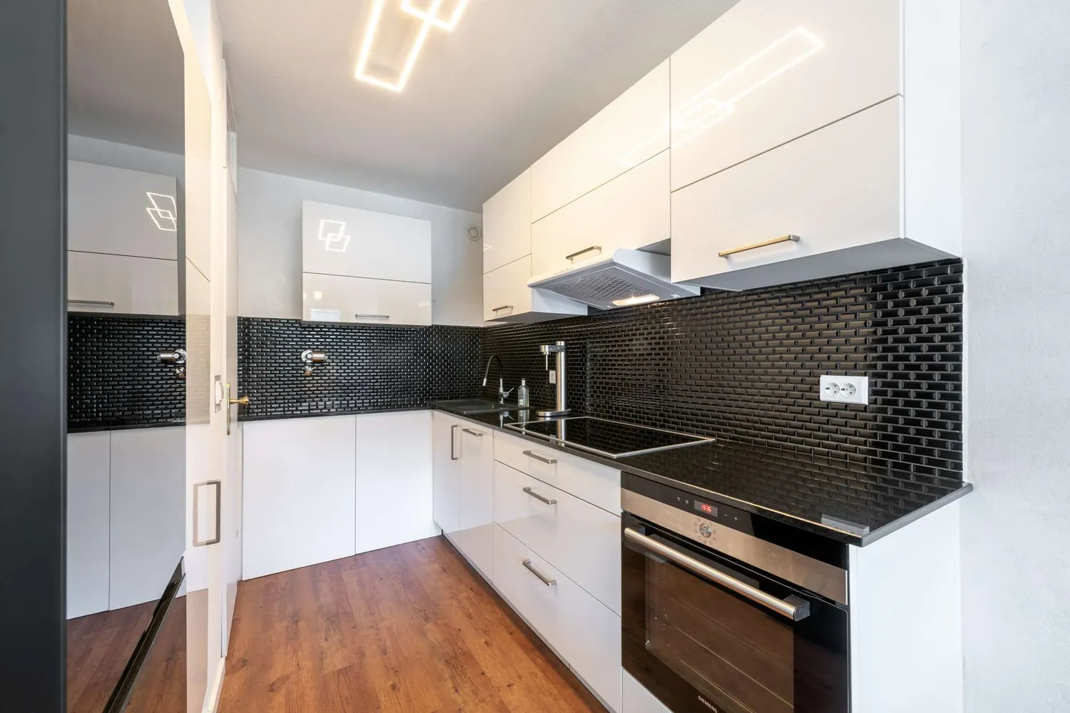 3 Zimmer Wohnung mit 103 m² in München – Bild 4