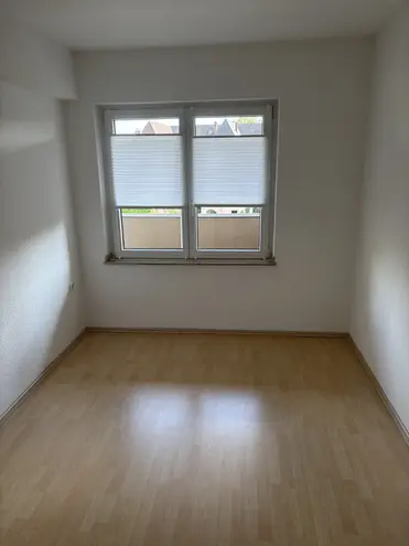 3 Zimmer Wohnung mit 65 m² in Duisburg – Bild 2