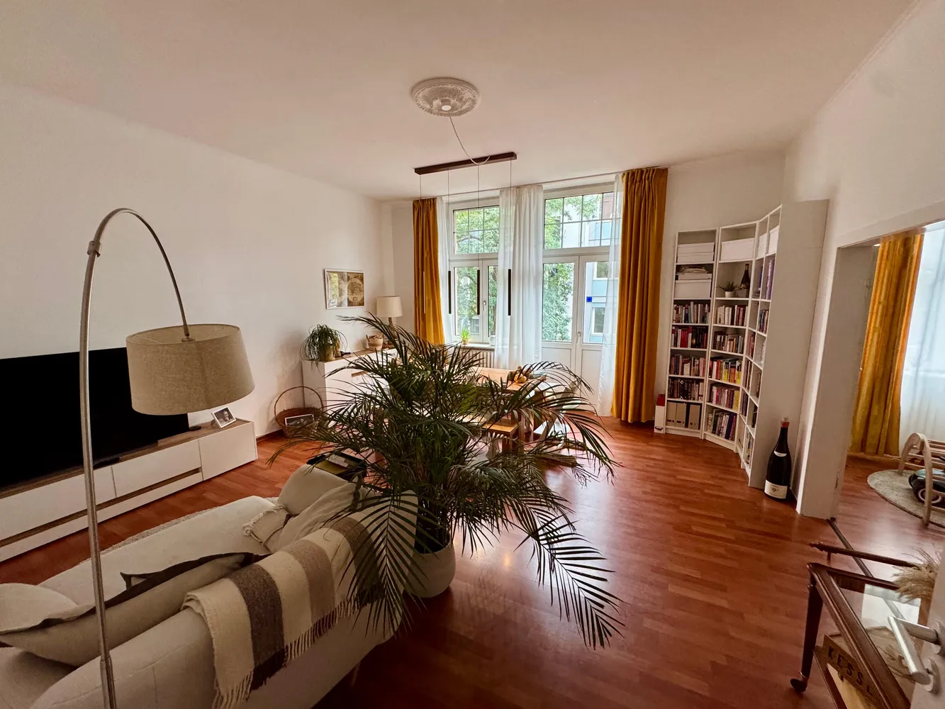 4 Zimmer Wohnung mit 130 m² in Mannheim – Bild 2